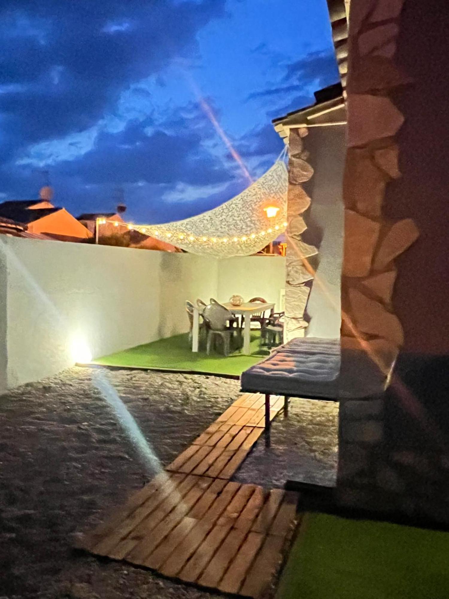 L' Escala Casa En L Escala Con Piscina Y Wifi Freeヴィラ エクステリア 写真